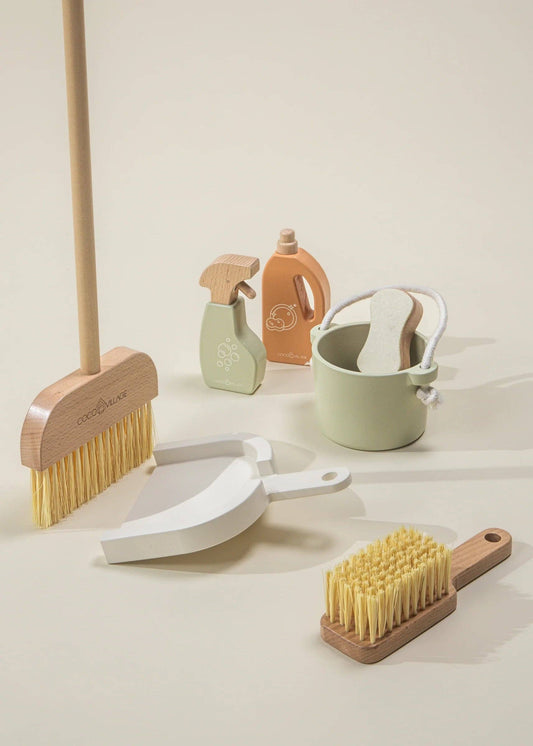 wooden cleaning playset