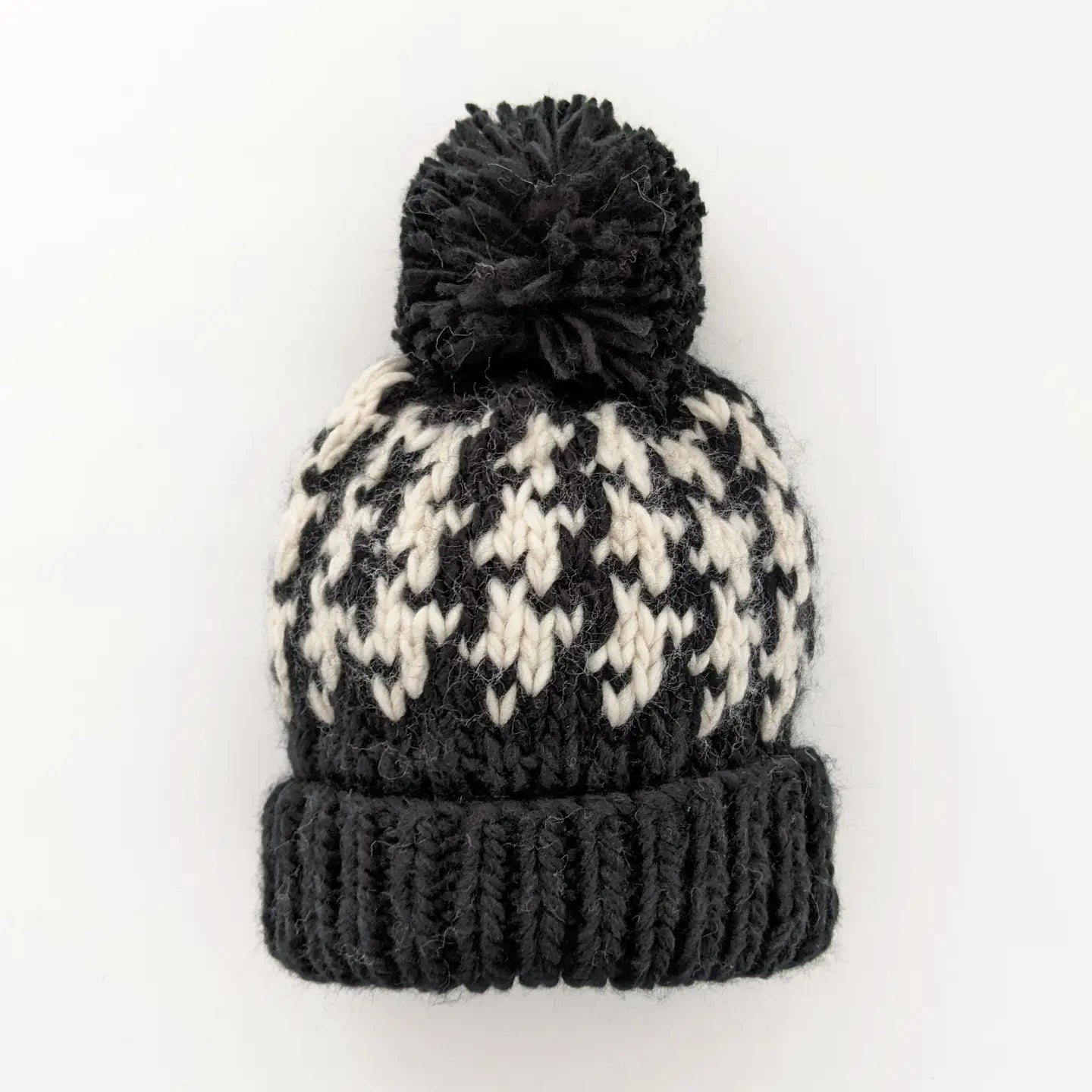 knit beanie - houndstooth